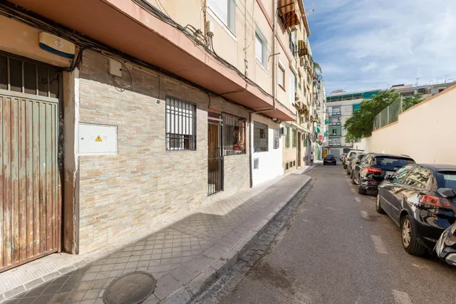 Local transformado en 4 apartamentos con rentabilidad inmediata — 4