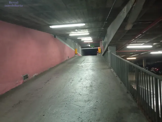 Amplio Garaje en Venta en la Gran Vía de Logroño - Oportunidad Única — 13