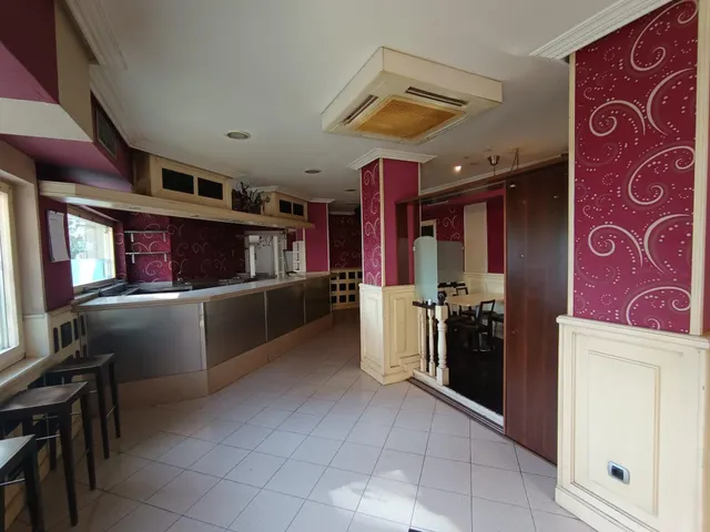 Venta local comercial en el centro de Zalla — 8