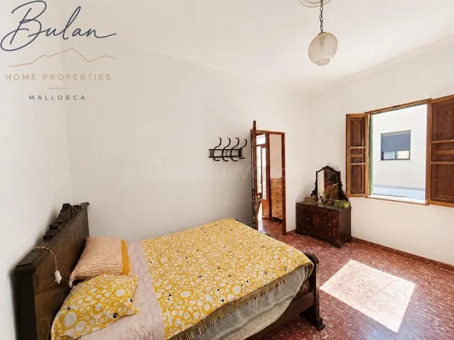 Casa de pueblo a reformar con 442 m2, gran garaje, terraza y - foto 3