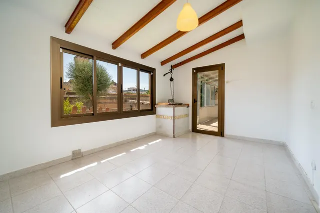 Adosado amplio y luminoso con terraza privada exterior — 25