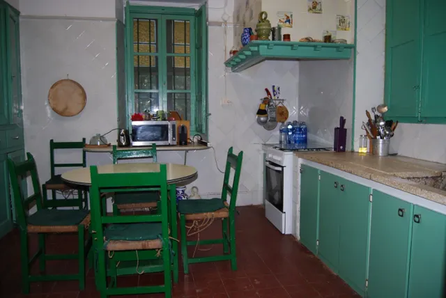 CHALET EN VENTA CON AMPLIA PARCELA EN LA POBLACION DE NAVAJAS — 8