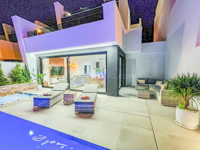 Villa de 3 dormitorios y 3 baños en santiago de la rivera (san pedro del pinatar) — 47