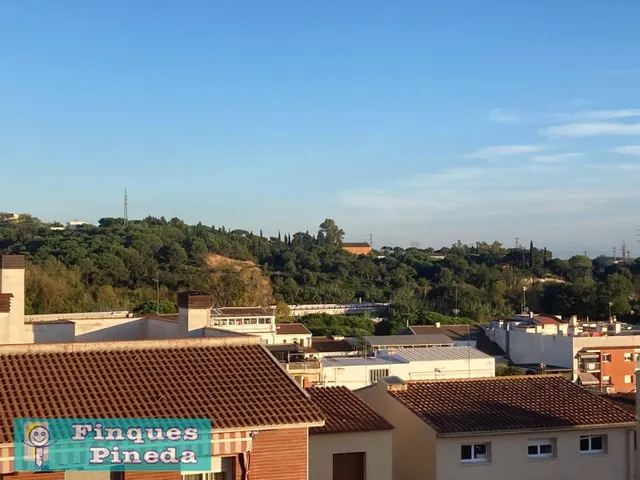 Edificio con local y 2 viviendas en Tordera — 32