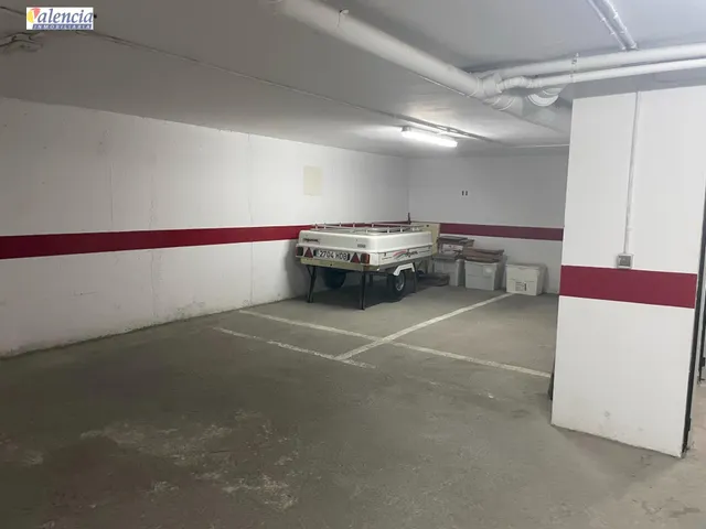 VENTA PLAZA DE GARAJE PEQUEÑA CON TRASTERO — 3