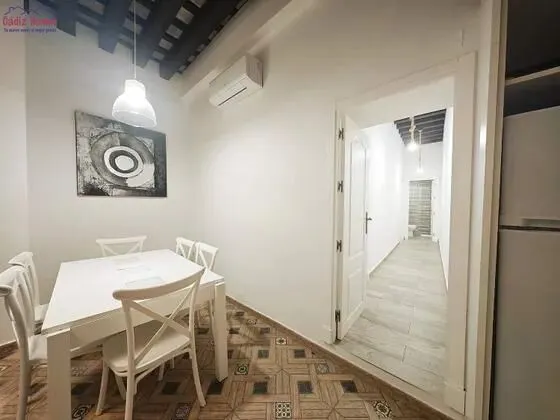 VIVIENDA PARA ENTRAR A VIVIR EN PLENO CENTRO DE LA CIUDAD.-CERCA DE LA CATEDRAL — 11