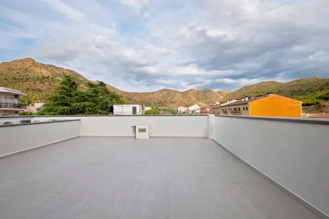 Espectacular ático en venta en Mas Oliva - foto 3