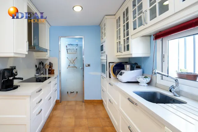 FANTASTICA CASA EN PLAZA DE LOS LOBOS — 11