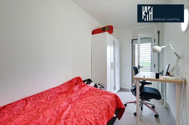 PISO LLUIS PERICOT — 32