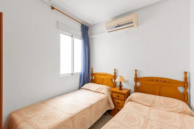 Oportunidad junto a la playa de los Locos, 2 dormitorios piscina y garaje — 17