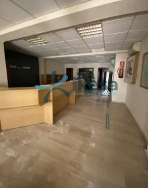 Venta de Local Comercial en La Zarza, Badajoz. - foto 2