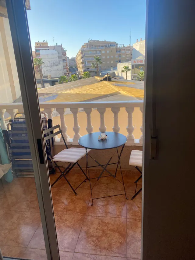 OPORTUNIDAD!!!!! APARTAMENTO CENTRICO CON PISCINA COMUNITARIA — 23