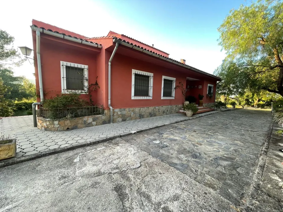 CHALET EN LA COSTA - ONTINYENT