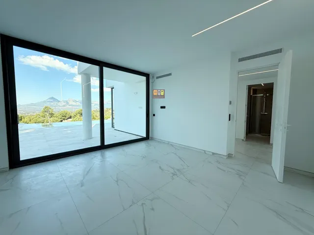 FANTÁSTICA VILLA DE OBRA NUEVA EN ALTEA HILLS — 47