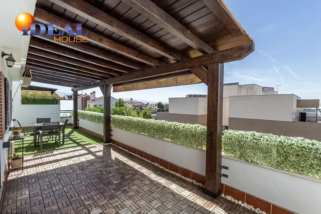 Piso con terraza en Albolote — 9