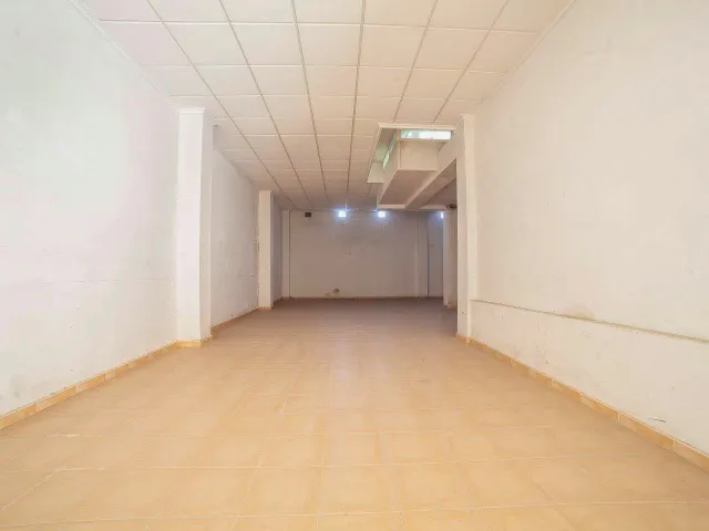 Local comercial de 169 m2 — 8