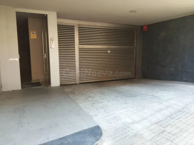PLAZA PARKING MOTO CALLE D'OSCA RUBI - foto 2