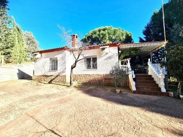 ZONA LAS JARAS - HIPOTECABLE. Parcela de unos 1090 m2 con ca - foto 3