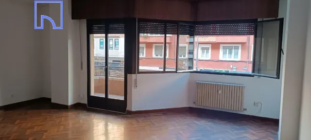 Piso de 4 habitaciones y 3 baños en zona centro — 4