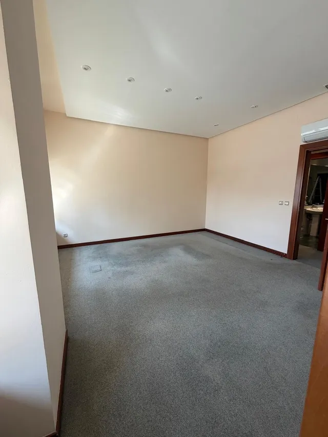 Oficina 6 habitaciones 250m² en alquiler - Cuzco — 25