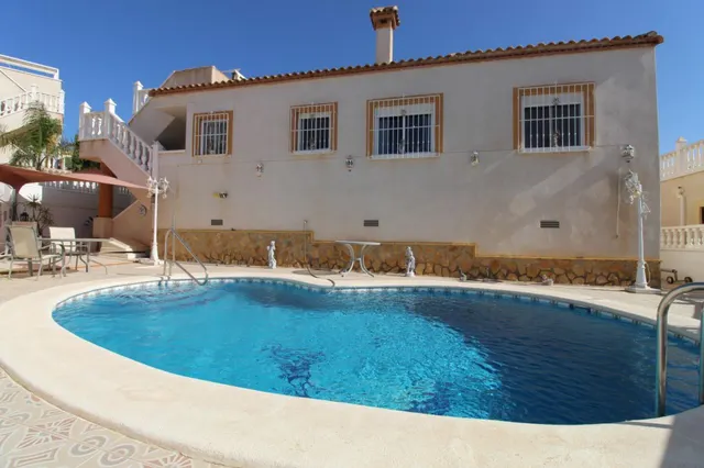 Villa 3 habitaciones 90m² en venta - Centro — 43