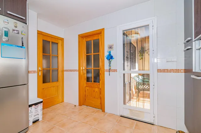CHALET PAREADO CON PISCINA COMUNITARIA, CIJUELA — 16