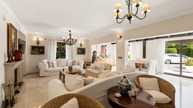 Chalet 5 habitaciones 292m² en venta - Costa Del Sol — 6