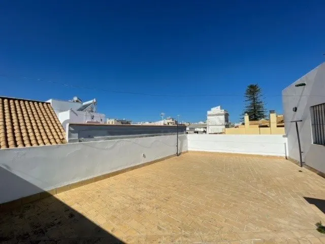 CASA EN EL CENTRO DE SANLUCAR — 3