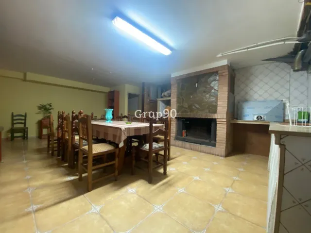 Espectacular chalet en la mejor zona del municipio — 42