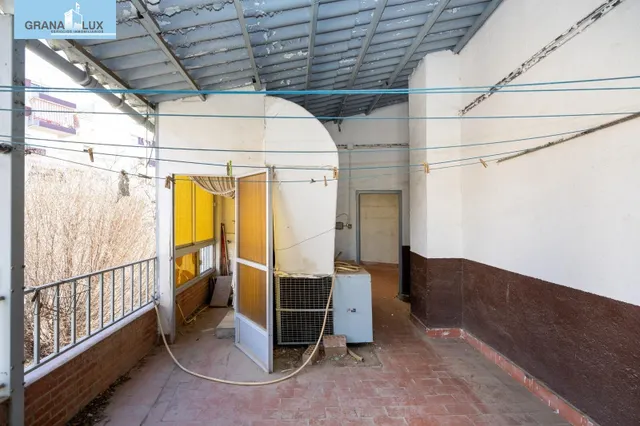 Edificio con gran potencial de desarrollo residencial en Zaidín – Granada — 49