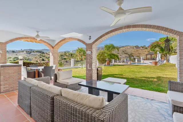GRAN FINCA CON VISTAS AL MAR , LA HERRADURA — 16
