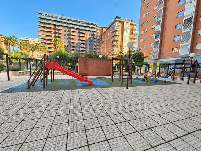 Amplio y lujoso piso de 3 habs y piscina en ciudad de artes y ciencias! — 24