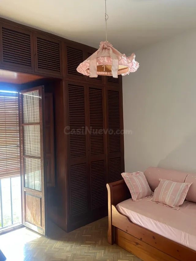 SE VENDEN DOS PISOS DE 2 habitaciones CADA UNO, CON LICENCIA - foto 3