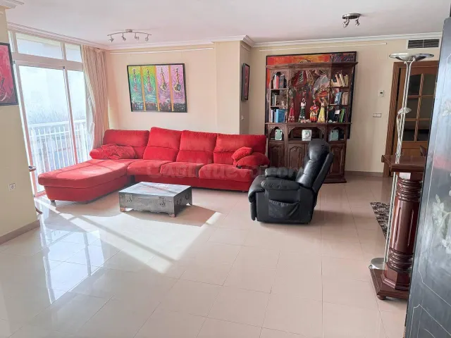 Excelente atico de 4 dormitorios en Lomas de Cabo Roig - foto 4