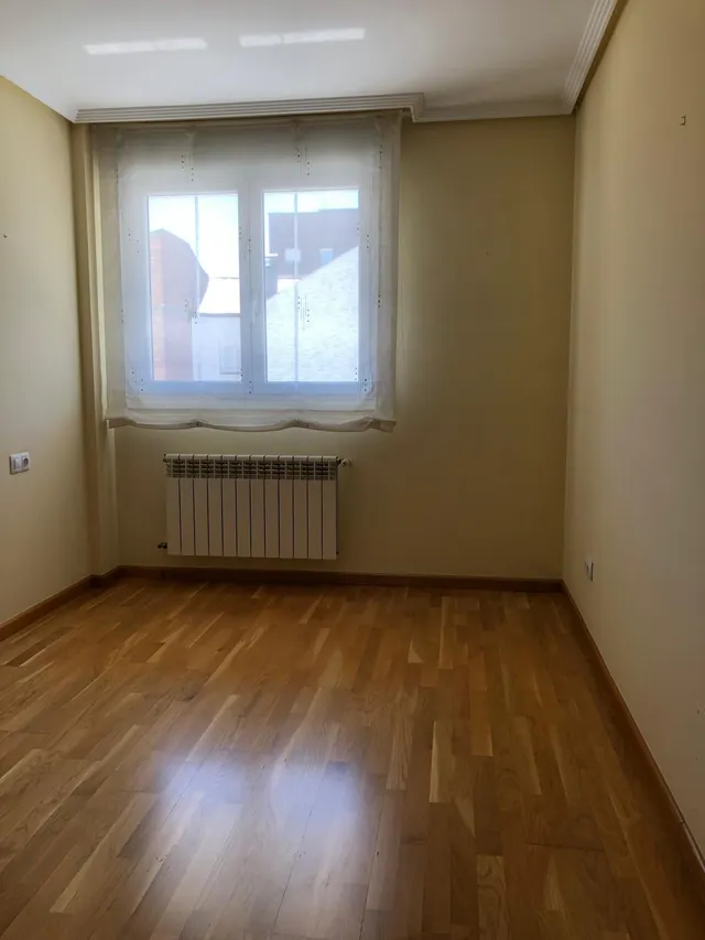 Amplio Piso en el Centro de Ponferrada - Ideal para Familias — 17