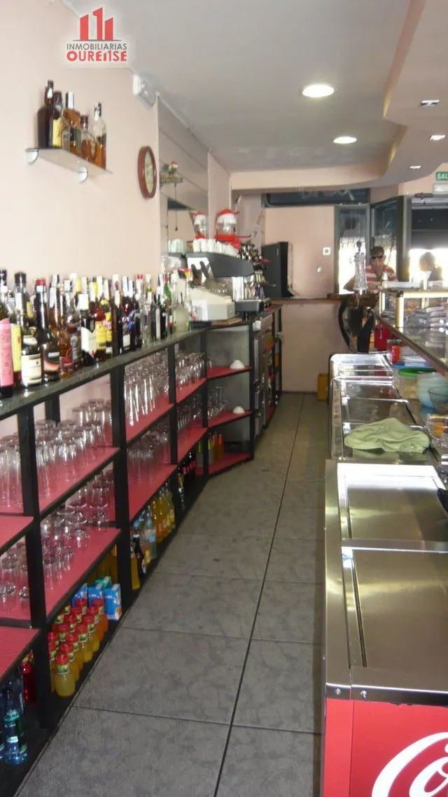 CAFETERIA CON TERRAZA PROXIMA A LA ESTACIÓN DE AUTOBUSES DE OURENSE — 5