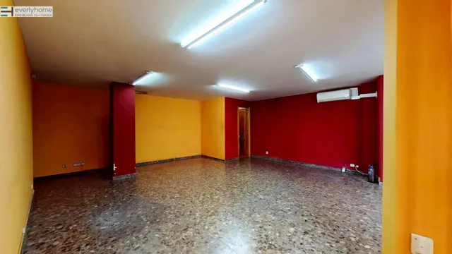 Local comercial 51m² en alquiler - El Grau — 10
