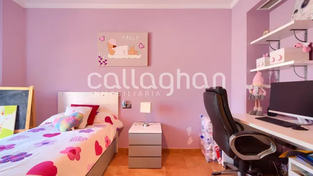 Impresionante chalet en Colinas de Venta Cabrera — 41