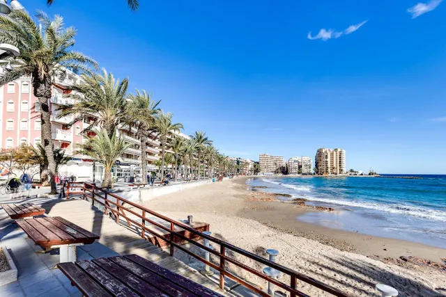 BAR / RESTAURANTE EN VENTA EN TORREVIEJA, ZONA PLAYA DEL CURA — 32