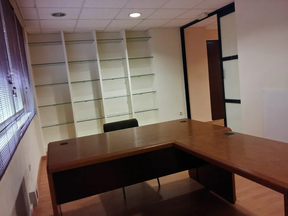 ESPECTACULAR LOCAL COMERCIAL EN EL ALTOZANO!!!