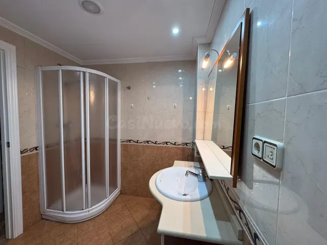 Adosado 4 habitaciones 250m² en venta - Benimámet - foto 4