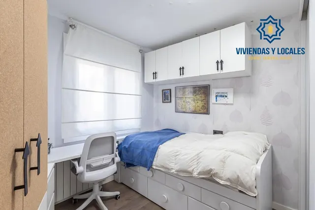 ESPECTACULAR TRIPLEX EN CHURRIANA — 12
