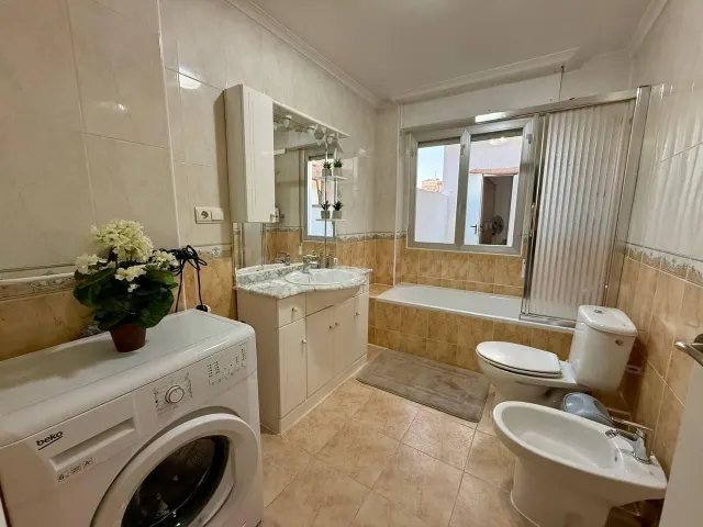 Apartamento 2 habitaciones 89m² en venta - Paseo maritimo — 18