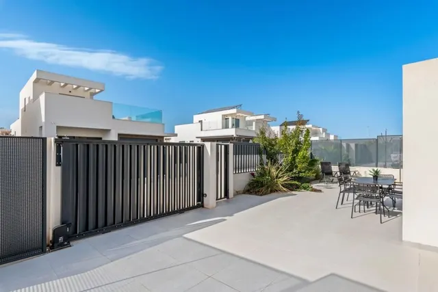 Casa 3 habitaciones 226m² en venta - La marina — 25