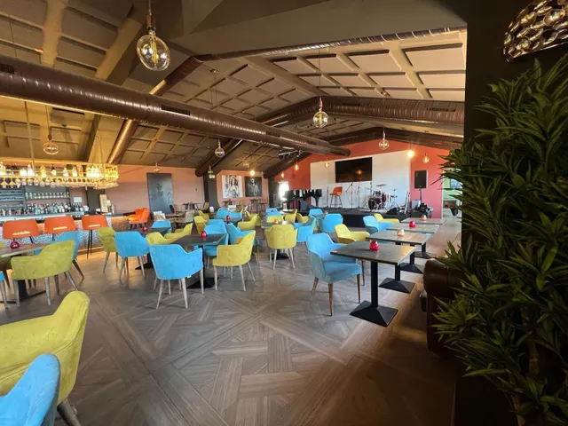 VENTA LOCAL COMERCIAL Y TRASPASO NEGOCIO DE RESTAURACIÓN EN EL PARAISO — 9