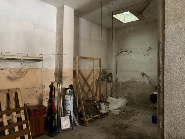 VENTA DE PISO + LOCAL — 32