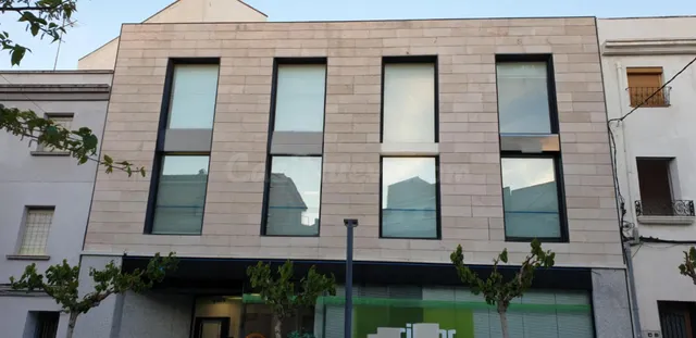 Local multifuncional de 250 m2 con posibilidad de cambio de 