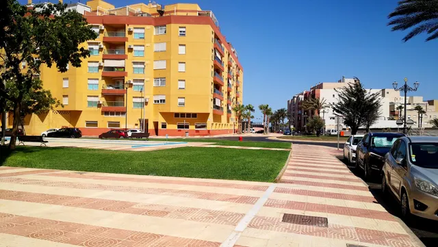 VENTA DE ESTUDIO A 500 METROS DE LA PLAYA EN RESIDENCIAL CON PISCINA — 3