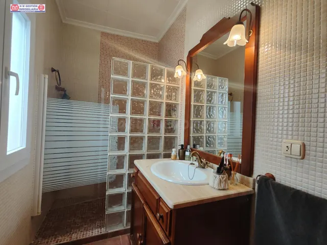 CASA PARA ENTRAR A VIVIR CON GARAJE - foto 4