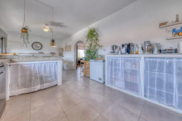 Finca independiente con jardín privado y vistas abiertas en Las Cabreras, Lanzarote. — 19
